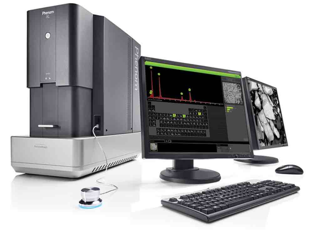 Phenom XL Scanning electron microscope and two screens with an image of Bornite